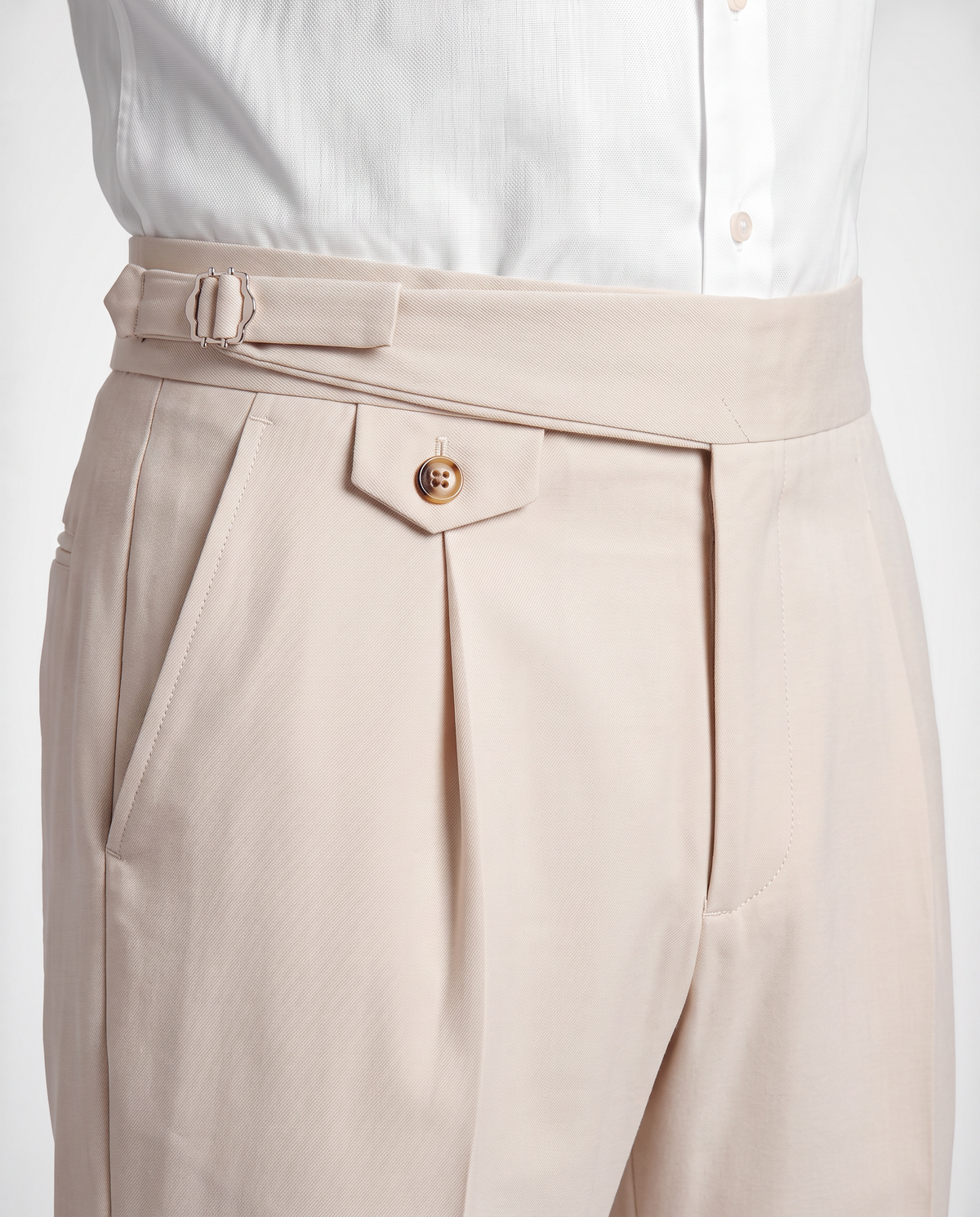 Zemax Pantalone Falte Kopča – Bež – detalj