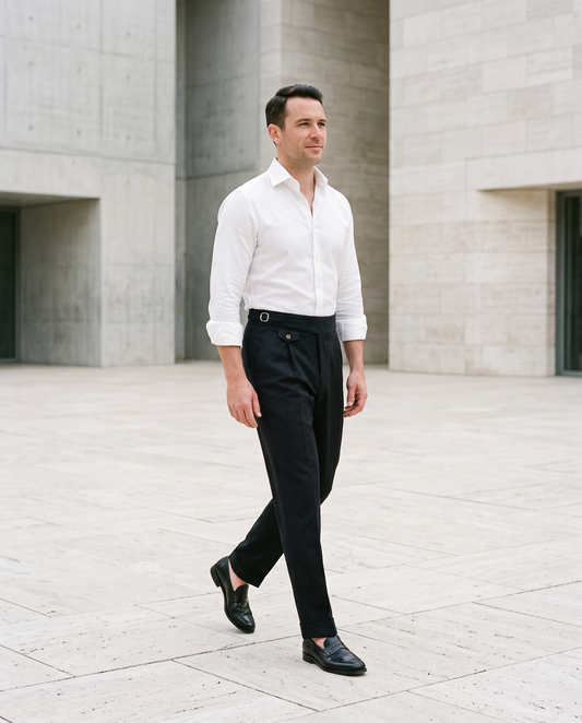 Zemax Pantalone Falte Kopča – Crna – na modelu